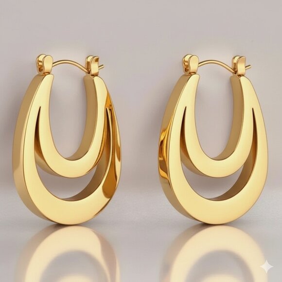 Minimalist U-Shaped Crescent Moon 🌙 Hoop Earrings - 316L Stainless Steel ✨ - Picture 3 of 10